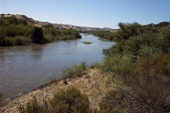 UPSTREAM PHOTOGRAPH - SALINAS RIVER - BRADLEY (BRDC1)