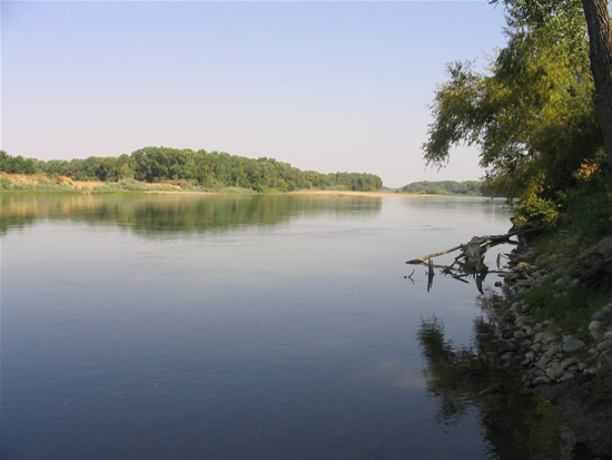 UPSTREAM PHOTOGRAPH - SACRAMENTO RIVER - BUTTE CITY (BTCC1)