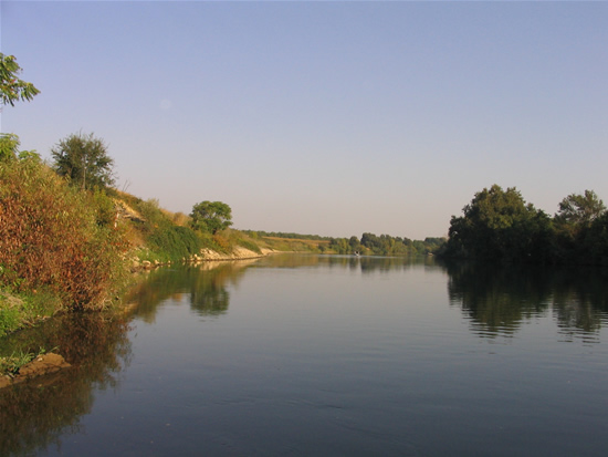 UPSTREAM PHOTOGRAPH - FEATHER RIVER - GRIDLEY (GRIC1)