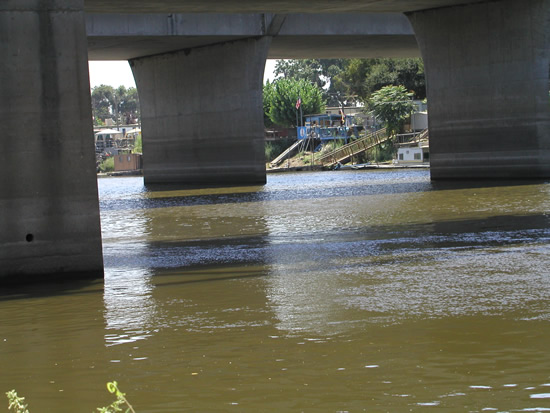 UPSTREAM PHOTOGRAPH - SAN JOAQUIN RIVER - MOSSDALE (MOSC1)