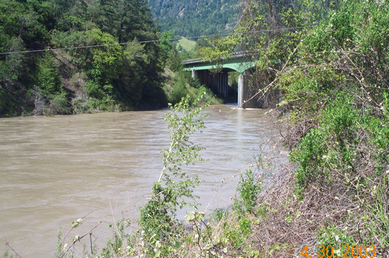 DOWNSTREAM PHOTOGRAPH - SOUTH FORK EEL RIVER - MIRANDA (MRNC1)