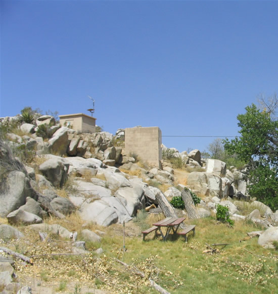 GAGE HOUSE PHOTOGRAPH - MOJAVE RIVER - VICTORVILLE (MVVC1)