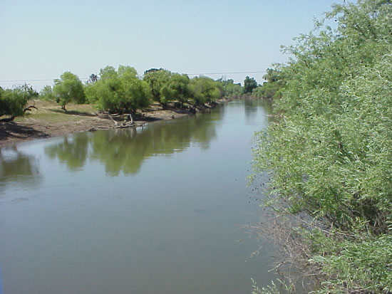 DOWNSTREAM PHOTOGRAPH - MERCED RIVER - STEVINSON (STVC1)