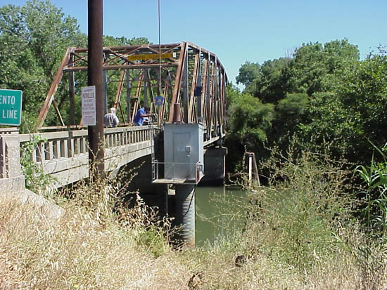 GAGE HOUSE PHOTOGRAPH - MOKELUMNE RIVER - BENSON'S FERRY (THTC1)