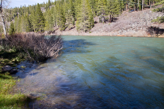 DOWNSTREAM PHOTOGRAPH - TRUCKEE RIVER - TRUCKEE (TRCC1)