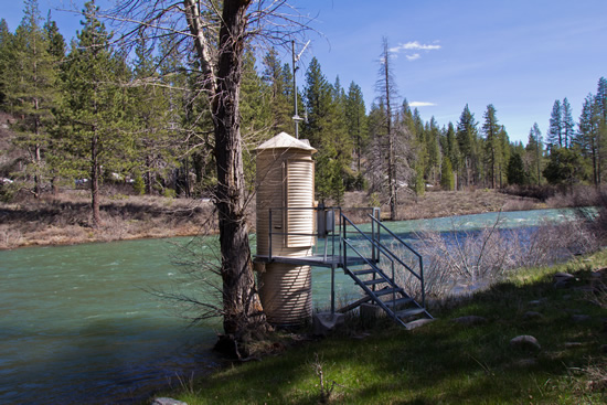 GAGE HOUSE PHOTOGRAPH - TRUCKEE RIVER - TRUCKEE (TRCC1)