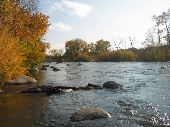 DOWNSTREAM PHOTOGRAPH - TRUCKEE RIVER - RENO (TRRN2)