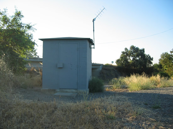 GAGE HOUSE PHOTOGRAPH - CACHE CREEK - YOLO (YLOC1)