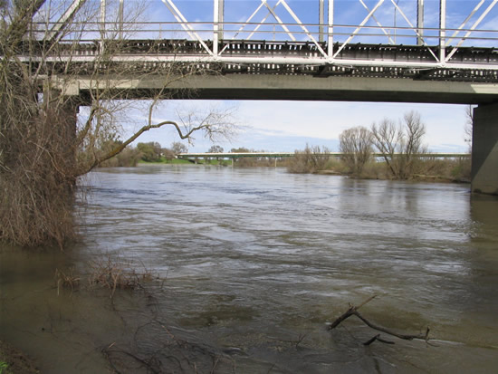 UPSTREAM PHOTOGRAPH - FEATHER RIVER - YUBA CITY (YUBC1)